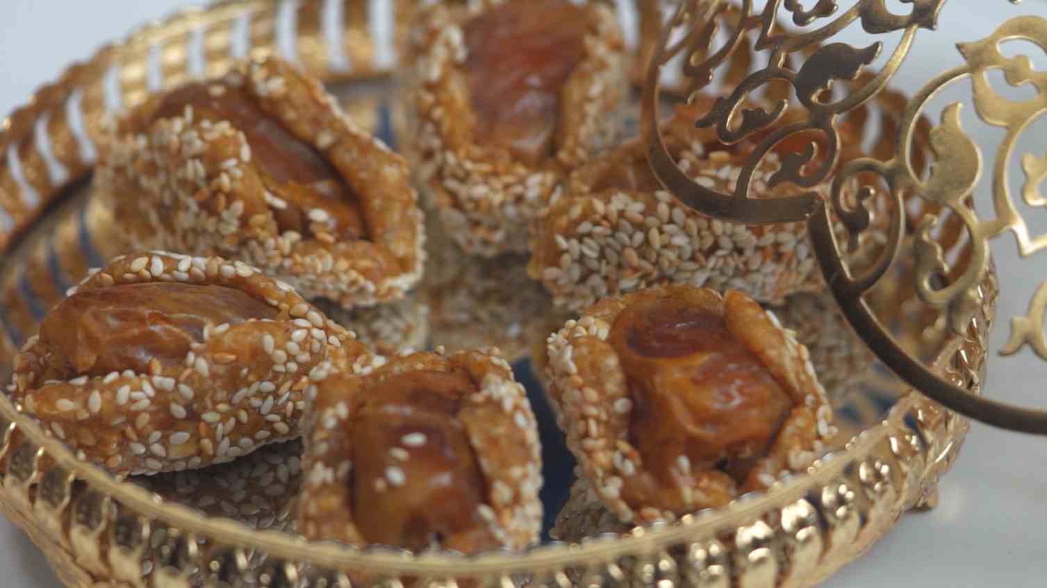 Baladna Sukkary Rutab Dates with sesame